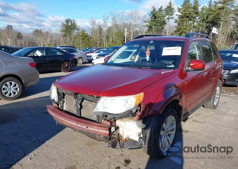 2011 Subaru Forester 2.5X Limited z USA, uszkodzony, nr VIN JF2SHAEC2BH727852